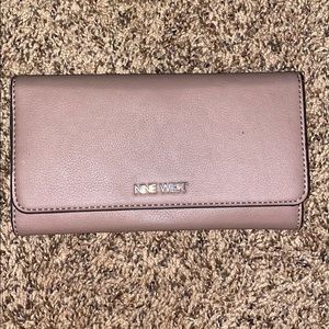 Nine West wallet